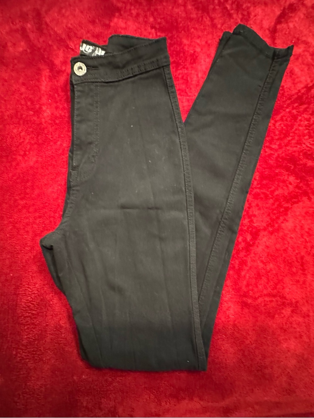 JC & JQ Classic Black Skinny Jeans — Women's Stretch Skinny
